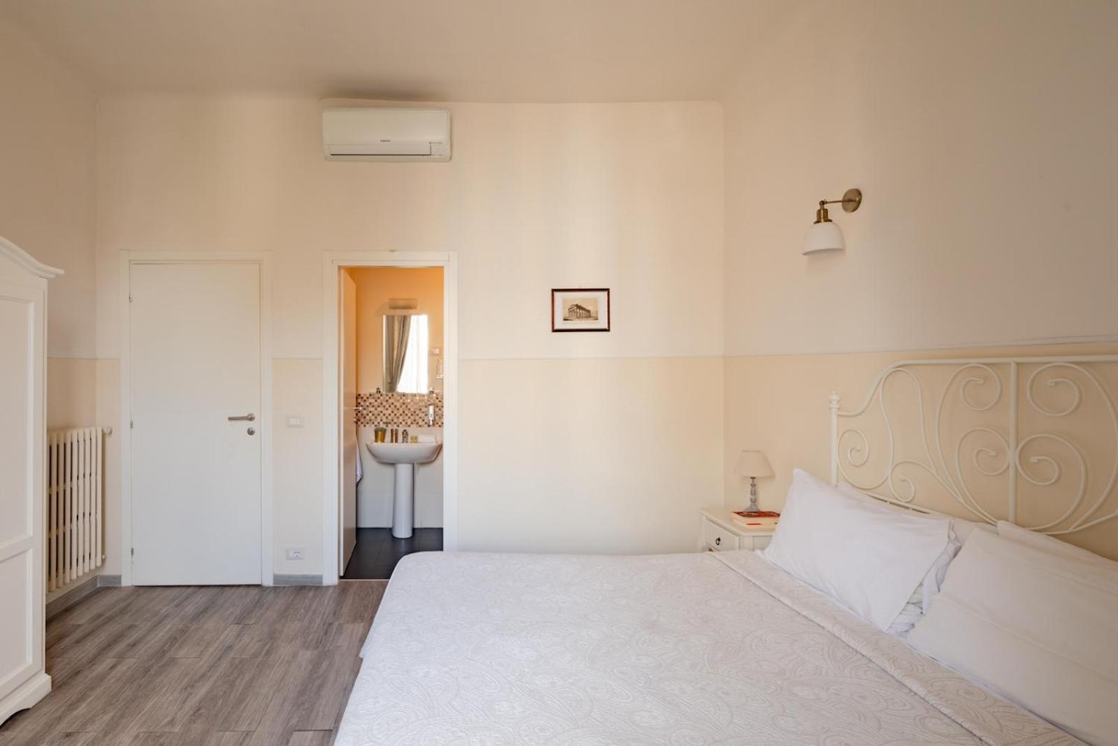 Bed & Breakfast Dante's In Vaticano 2 Rome